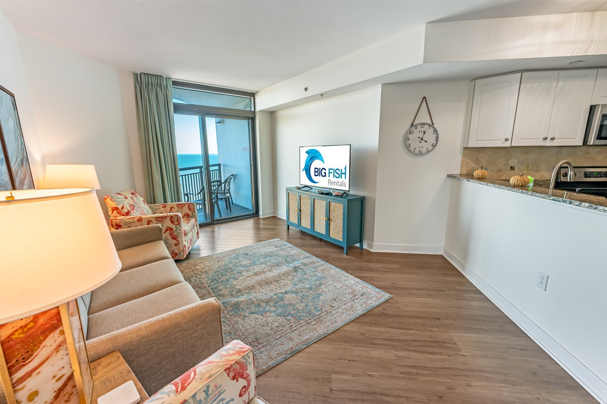 Amazing Living Room with Stunning Views🌊☀️