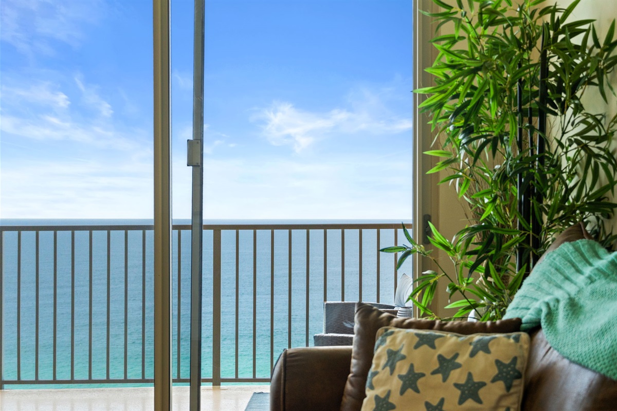 Balcony with Outdoor Seating and Amazing Views
