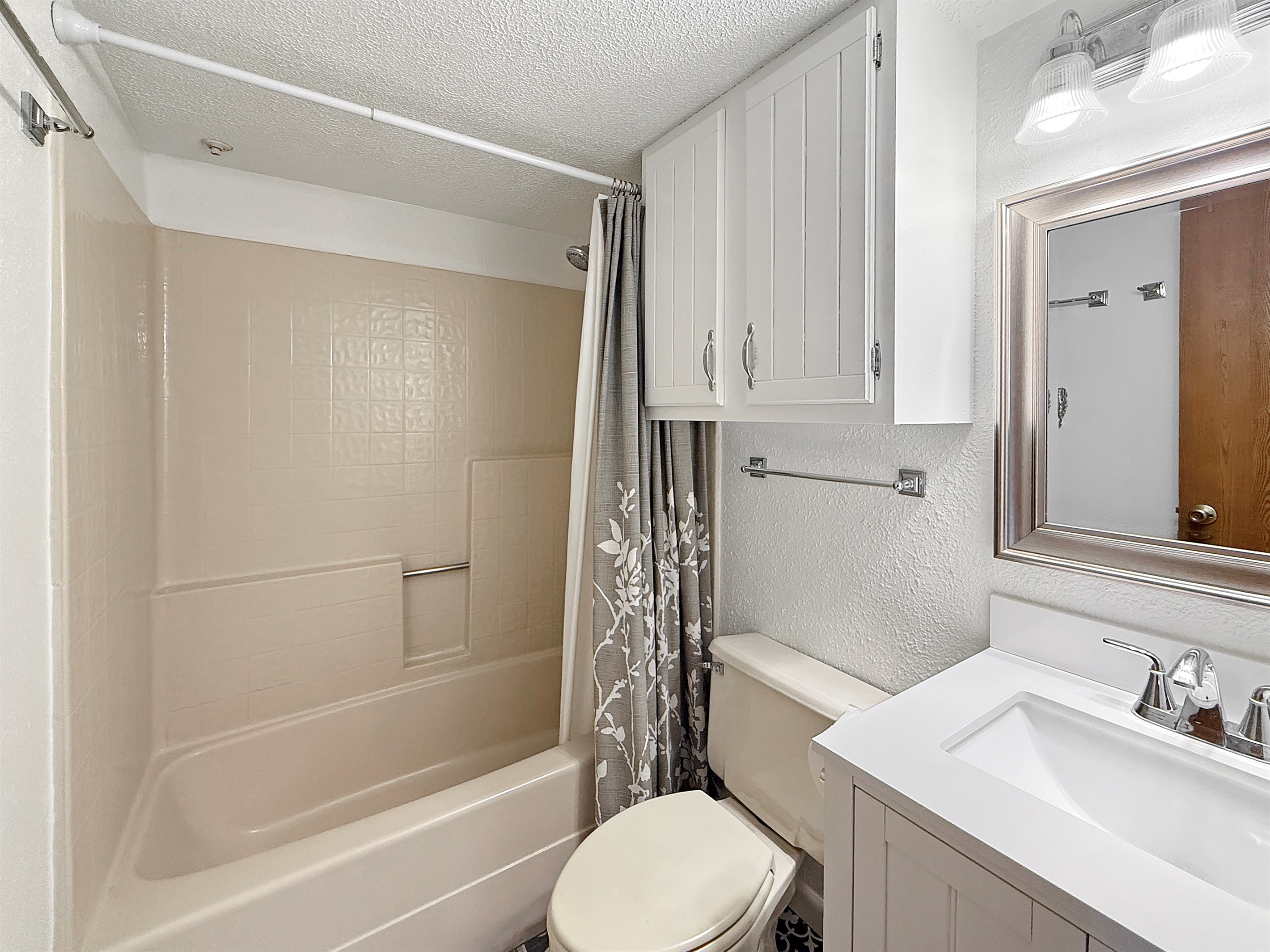 Hall Bathroom