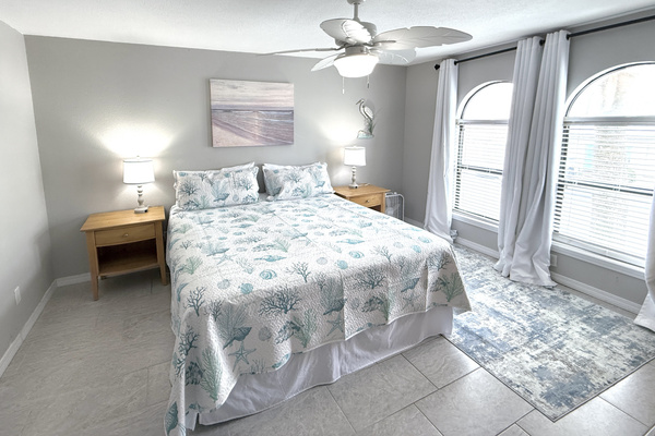 King size bed in the primary bedroom