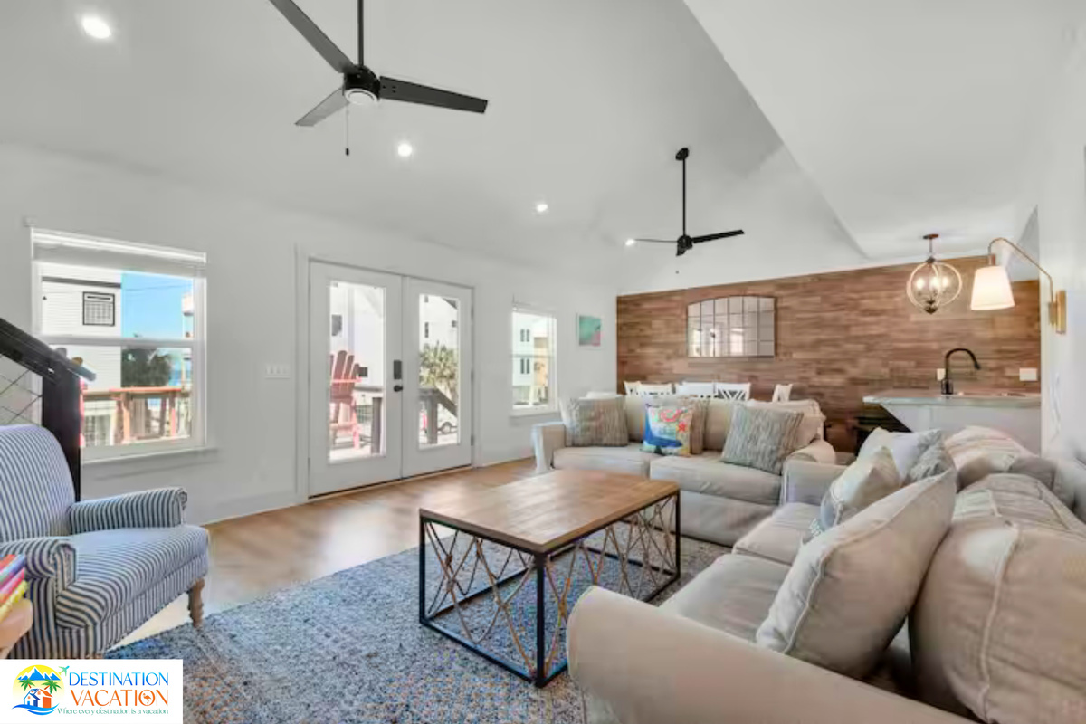 Gather together in this inviting coastal retreat.