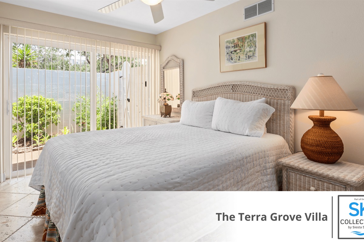 Queen Bedroom w/Private Bathroom