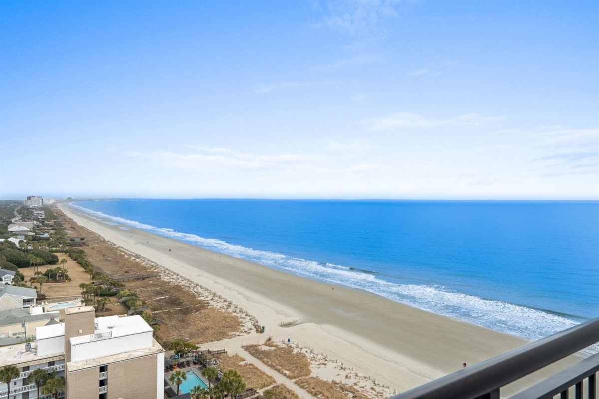 Beautiful Ocean Views from the Balcony 