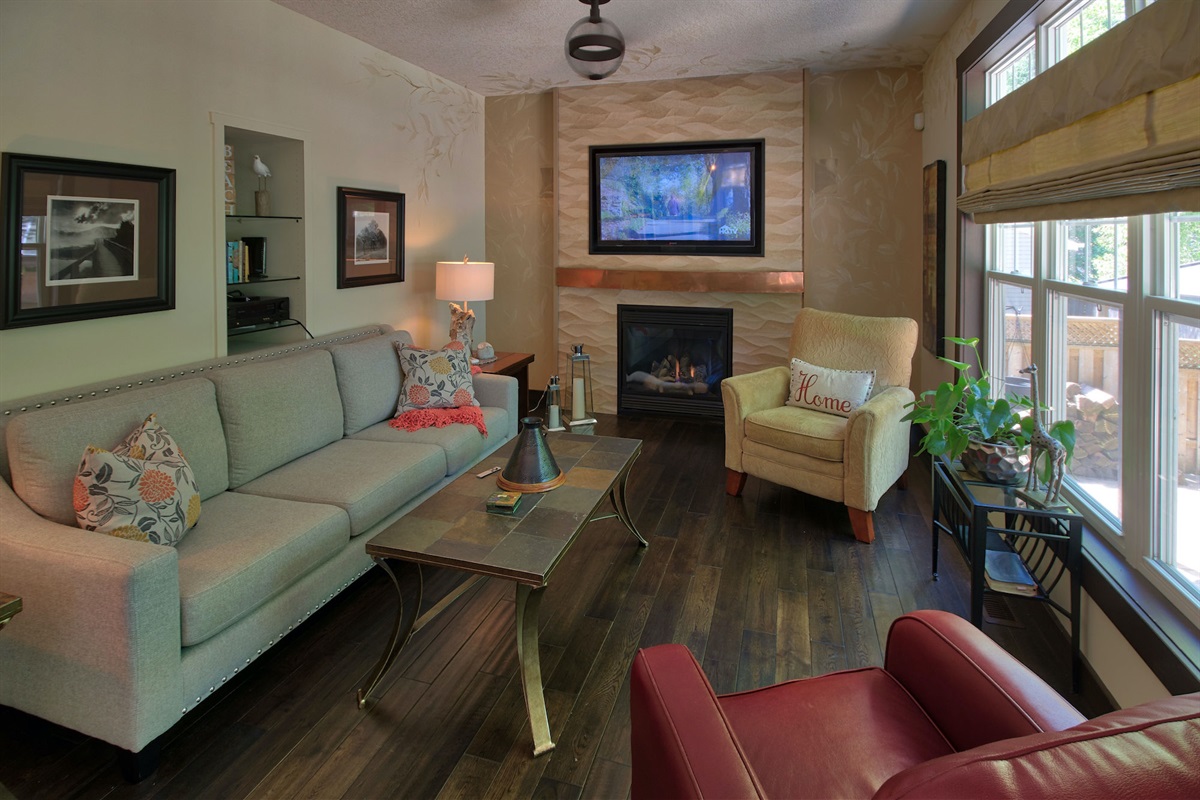 a642b9174bef4478a974e7a24d68f1d0 Large