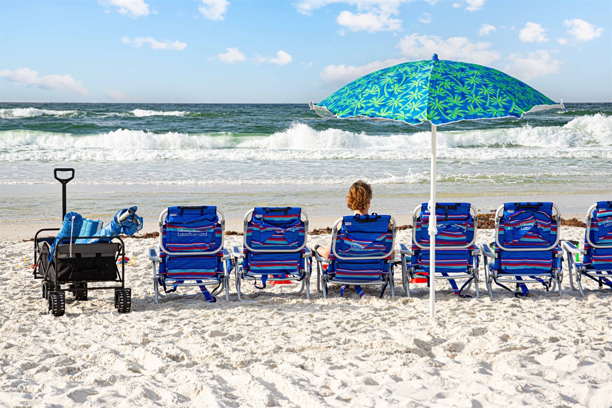 A 3 minute walk to the beach with the wagon makes this location ideal...away from the crowds, no elevators, no parking hassles! Simply enjoy the beach with all the gear - toys, umbrellas, wagon, cooler, all the chairs!