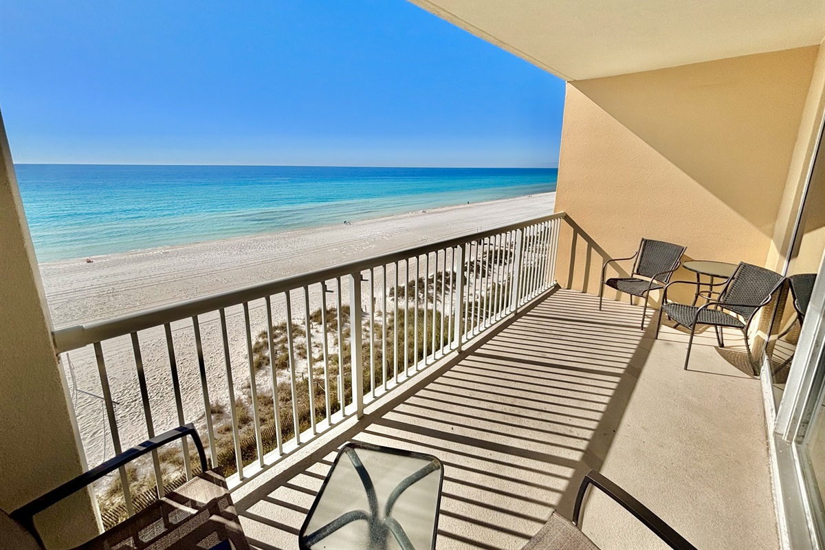 Large balcony overlooking the Gulf