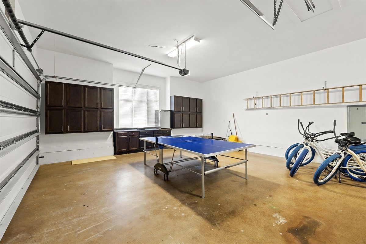 Garage/Ping Pong Table