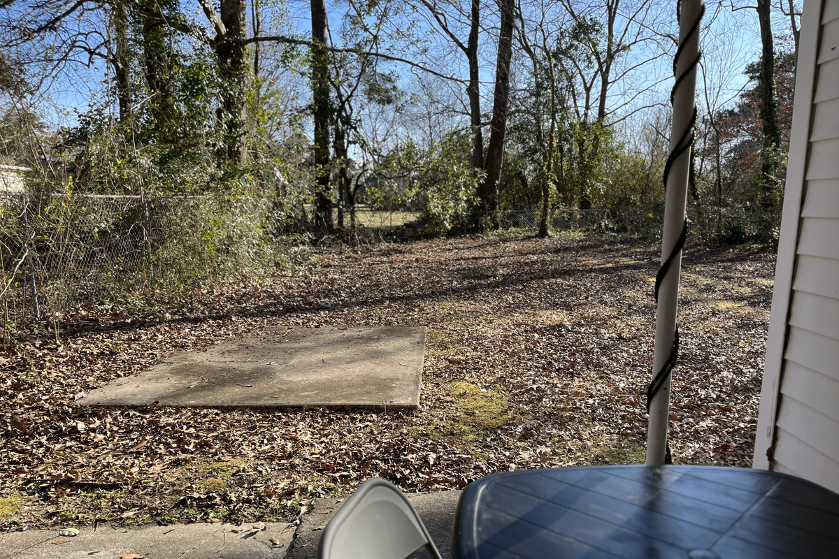 Williams Studio — Outdoor seating area.