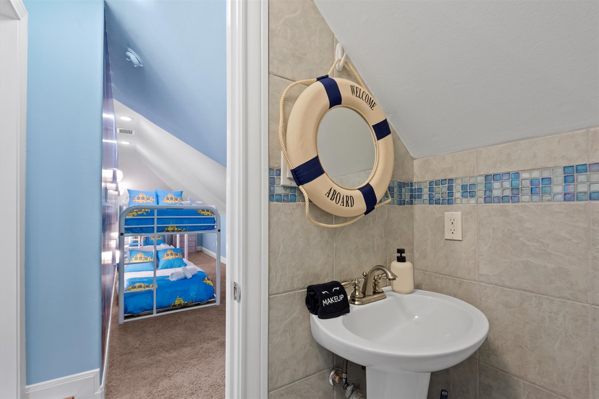 a66dacef02e743969892ca4e7f1a73ae Large | Beachhouse | Texas | TX | Vacation Homes | Galveston | Crystal Beach | Kokomo | Breezy Days | Beachfront Elegance | Sunrise Serenity | Southern Sands Property Management, LLC