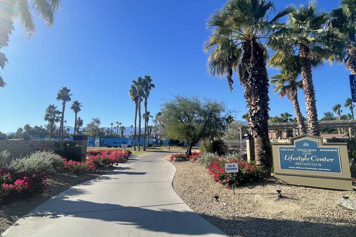 Indian Palms CC - Country Club Entrance