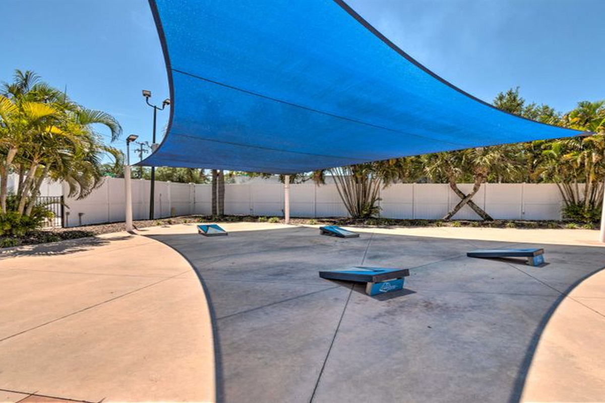 Poolside Cornhole