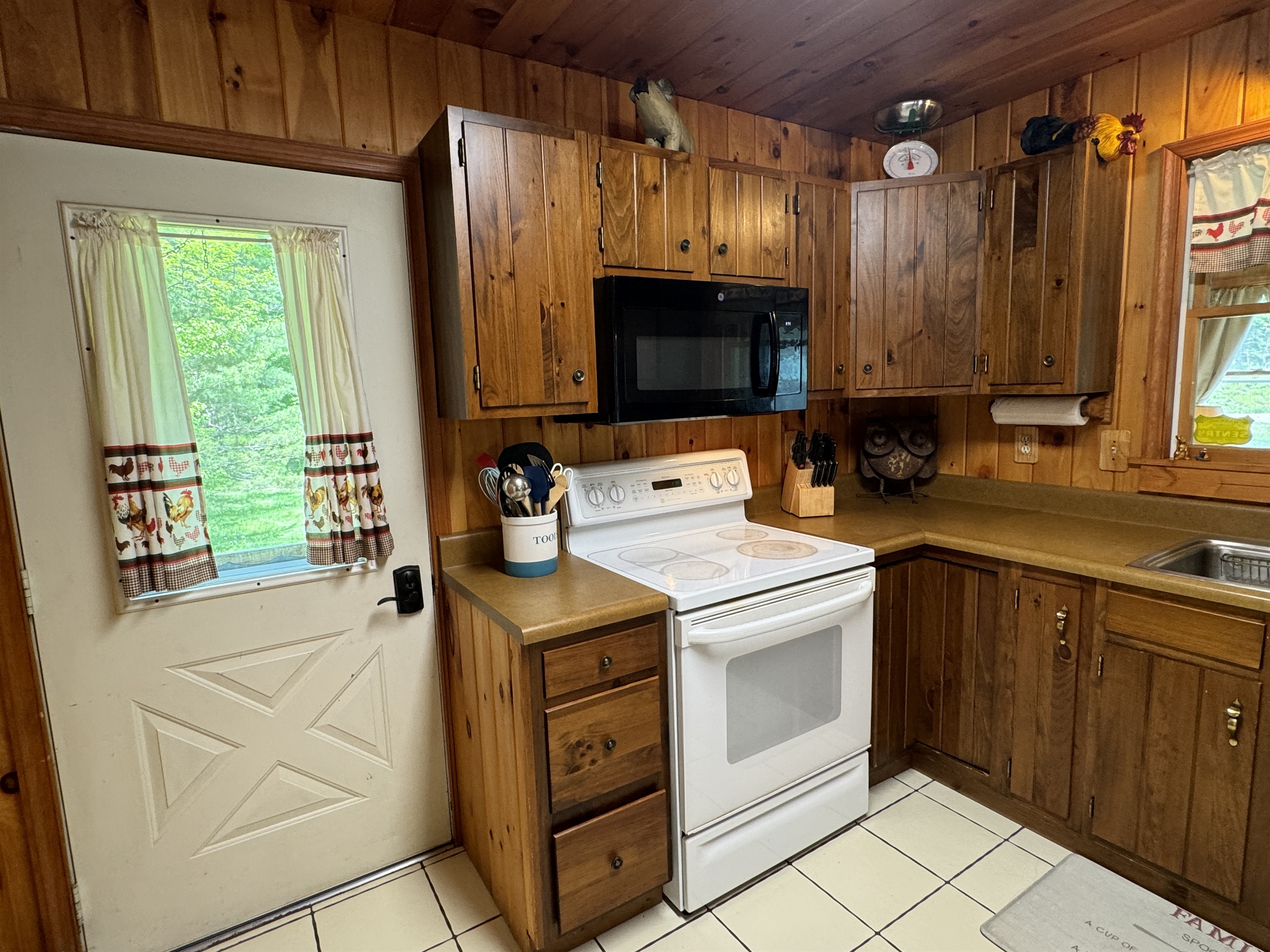 Kitchen stocked with all you need, you provide the groceries