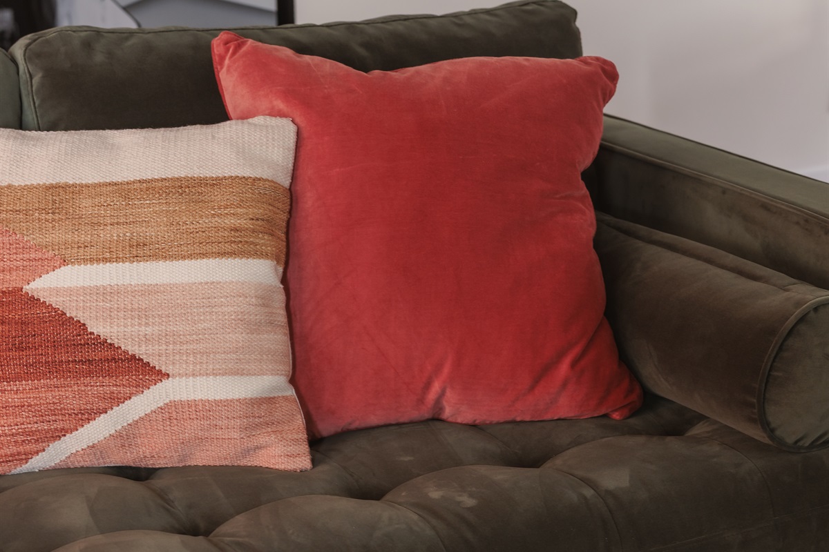 Little comforts that go a long way: plush pillows, soft throws, and a space that wraps you in ease the moment you arrive.