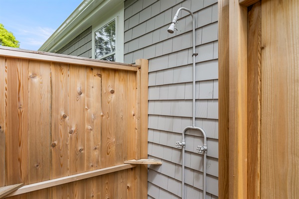 Our outdoor shower offers a refreshing escape, blending comfort with the beauty of the outdoors.