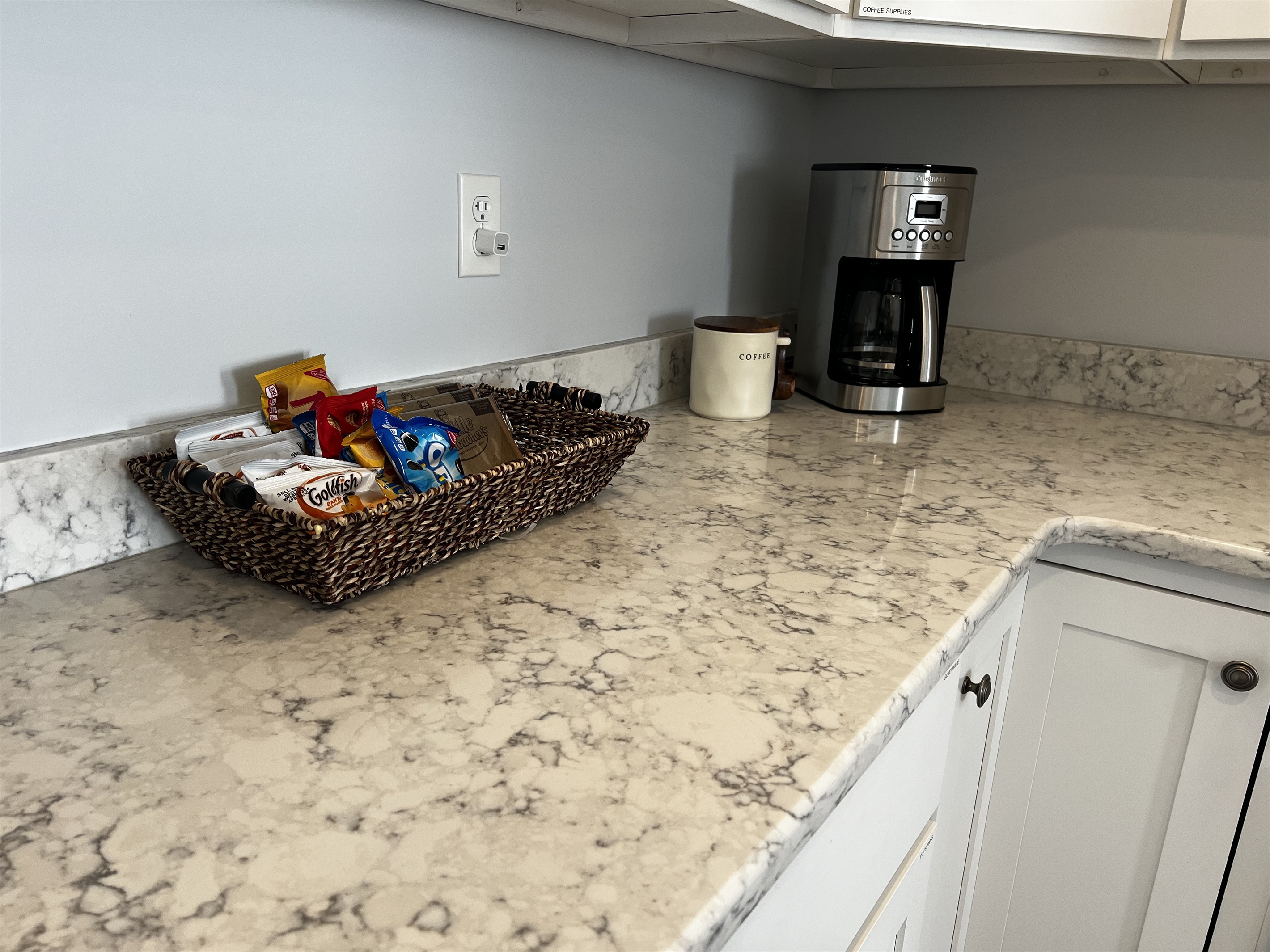 Snacks/Coffee Bar