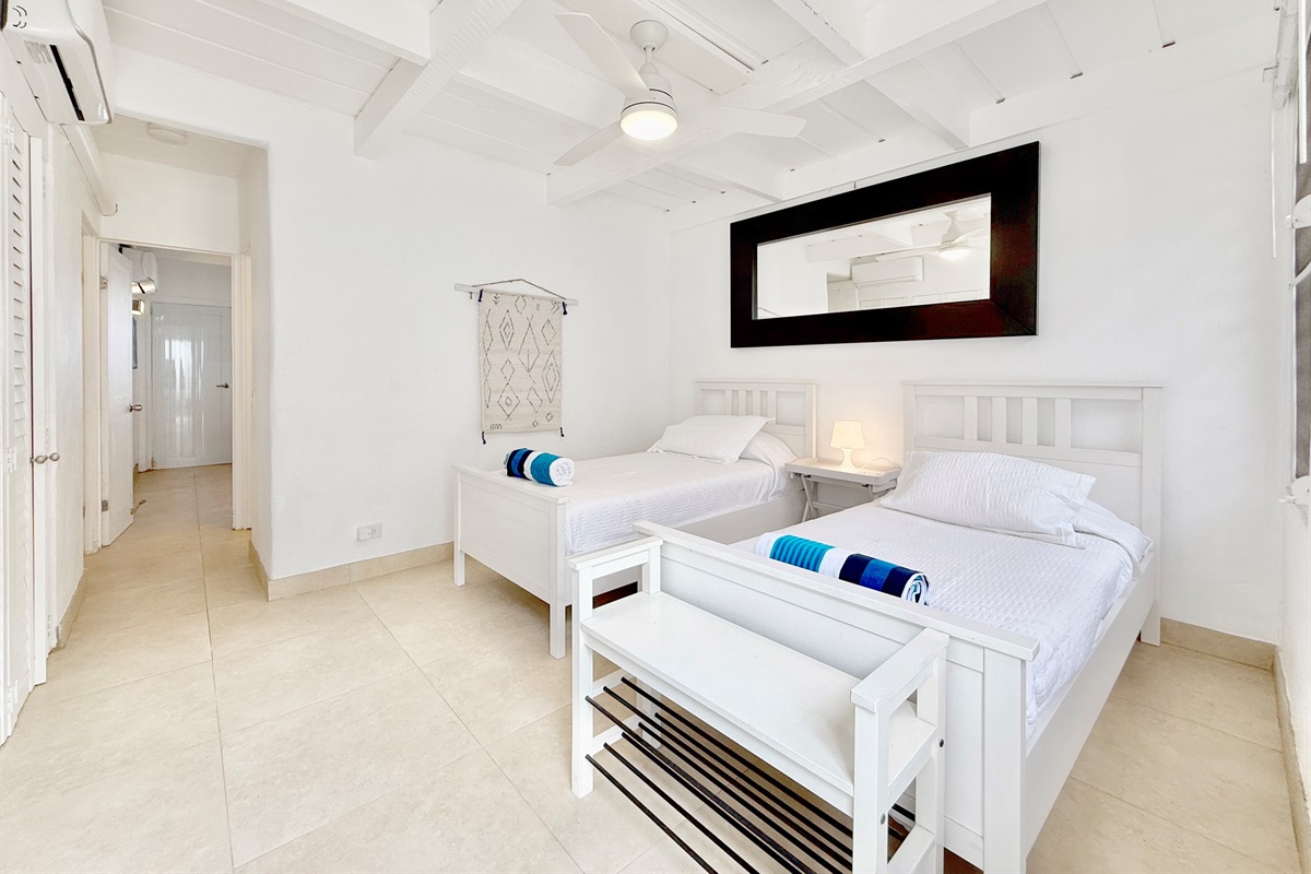 Second Bedroom ,2 twin or 1 king bed