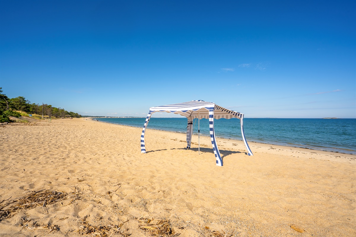 Enjoy easy access to Ferry Beach — a beautiful, peaceful escape just around the corner!