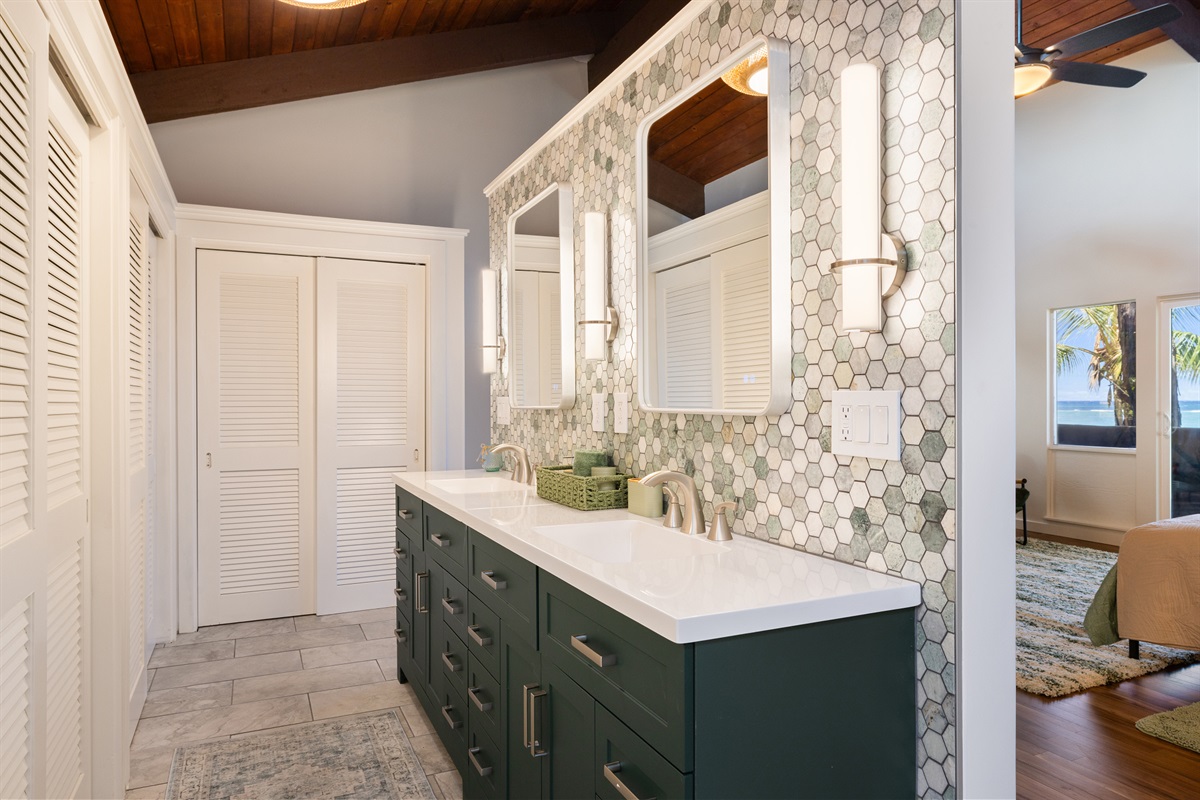 master ensuite bathroom