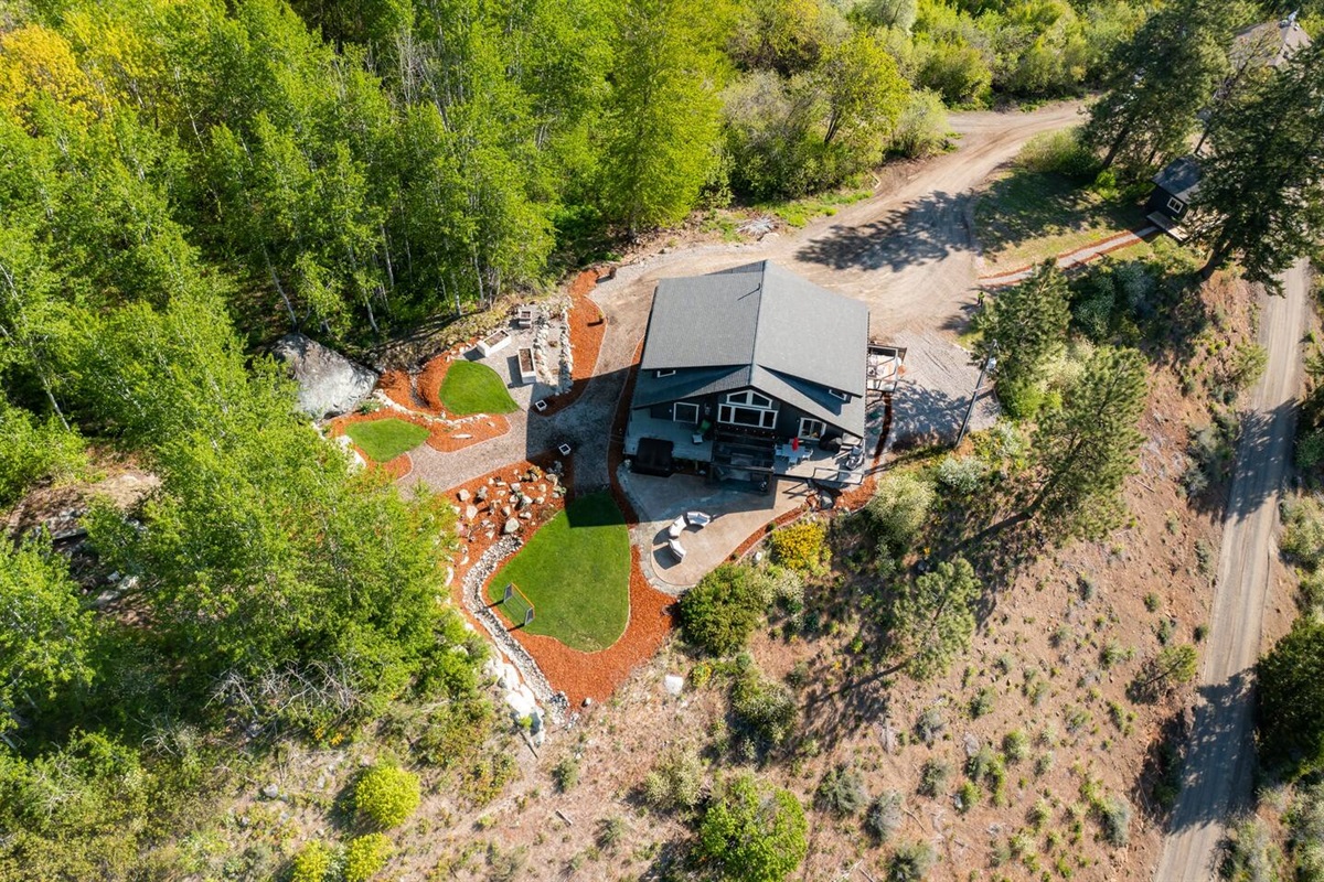 Entire property, surrounded by mountains