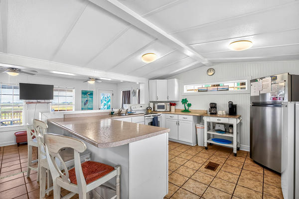 Kitchen with bar seating