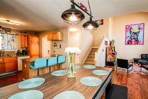 Create Memorable Dining Moments with Family and Friends