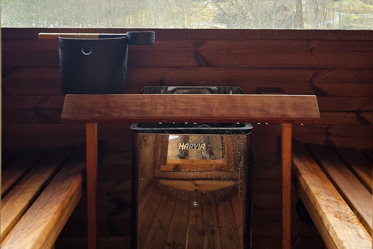 Heater in the barrel sauna