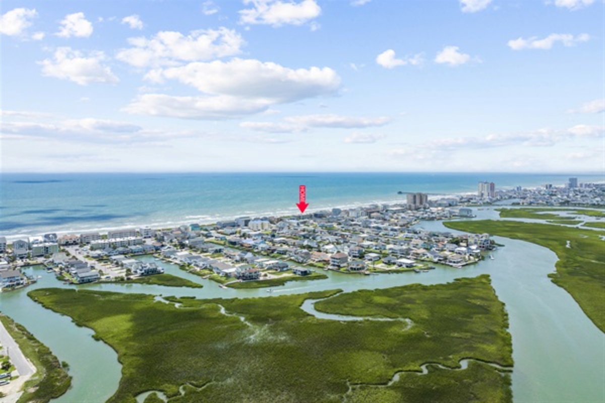 Located at Kings View Villas