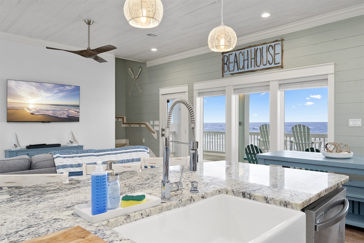 a732b7053d3347aa8bb5661da90d54aa Large | Beachhouse | Texas | TX | Vacation Homes | Galveston | Crystal Beach | Kokomo | Breezy Days | Beachfront Elegance | Sunrise Serenity | Southern Sands Property Management, LLC