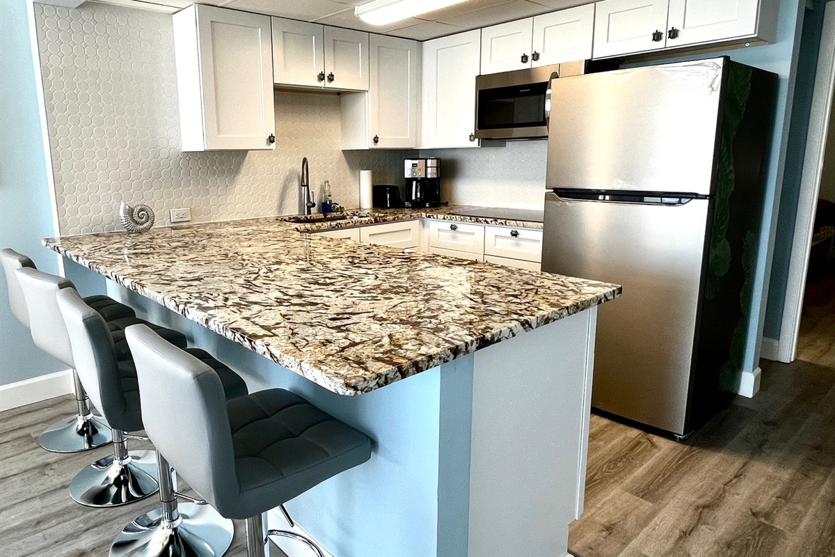 Eat-in Granite Countertop