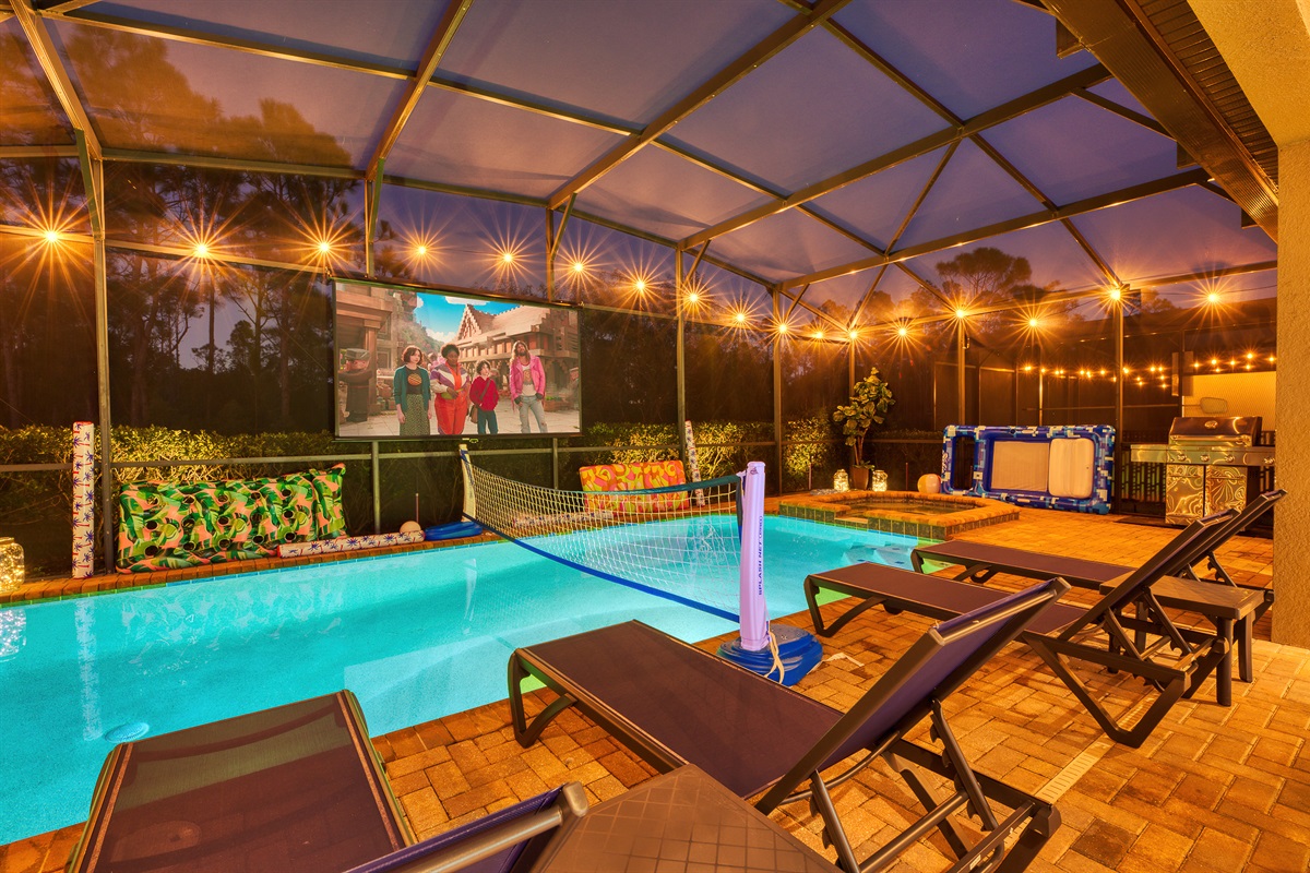 Twin Palms Villa: Pool