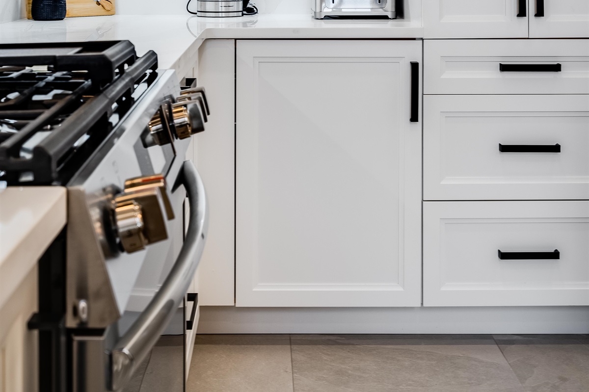 Frigidaire Gallery gas cooktop with oven.