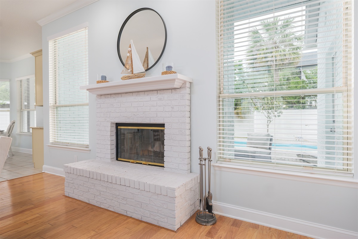 Coastal charm meets comfort - a space designed for connection