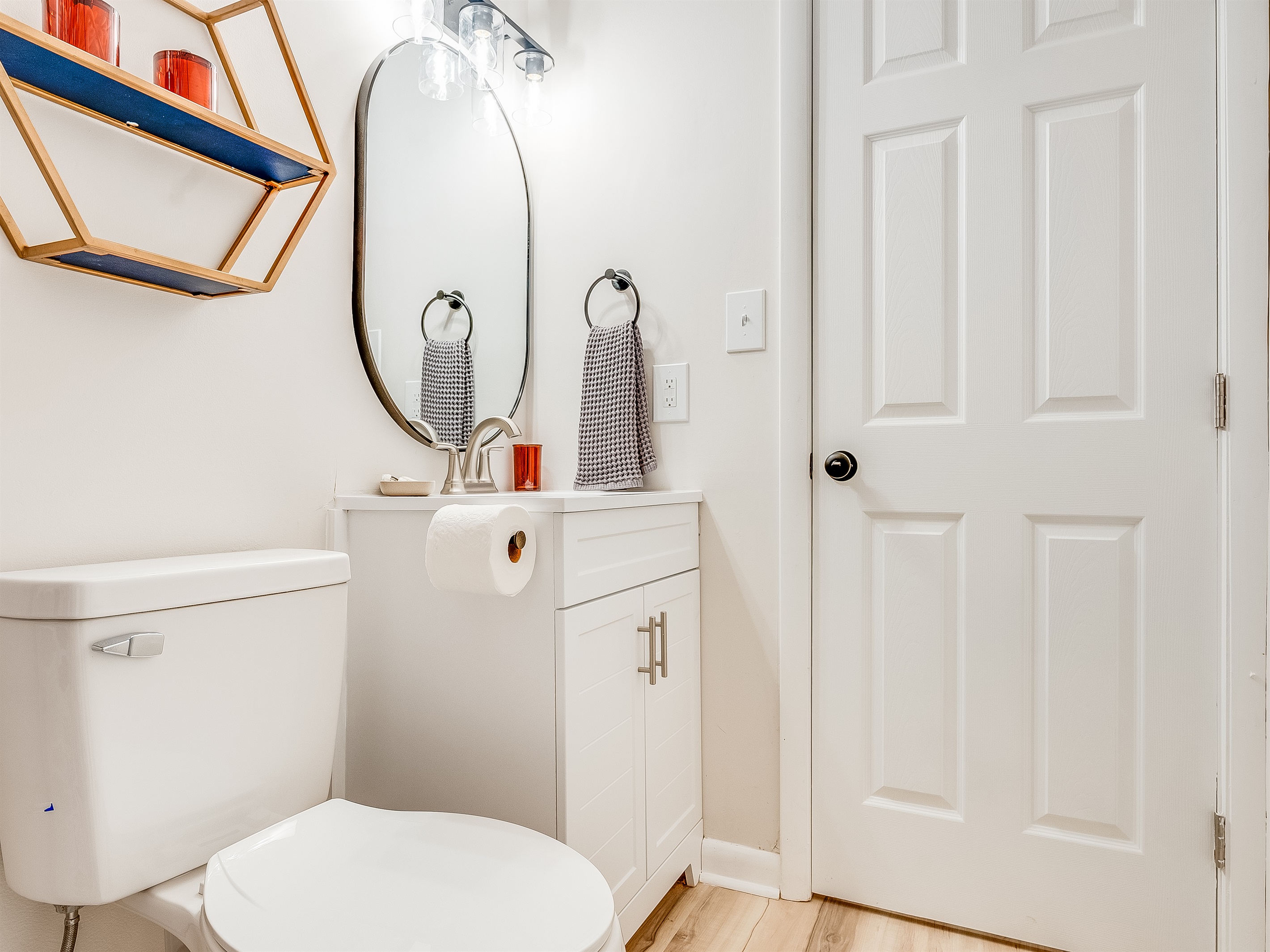 Touches of gold add elegance to this modern space.