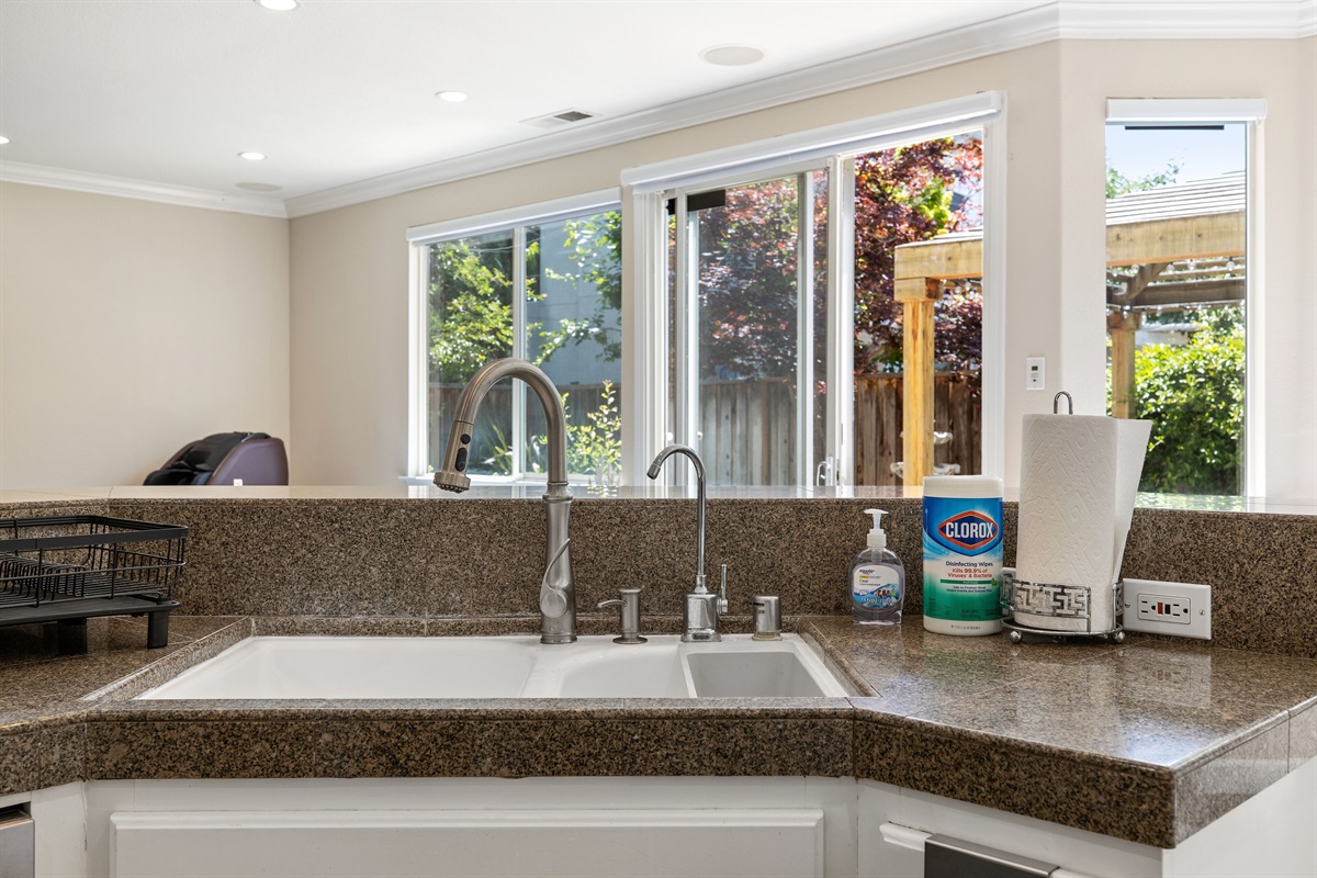 Kitchen sink