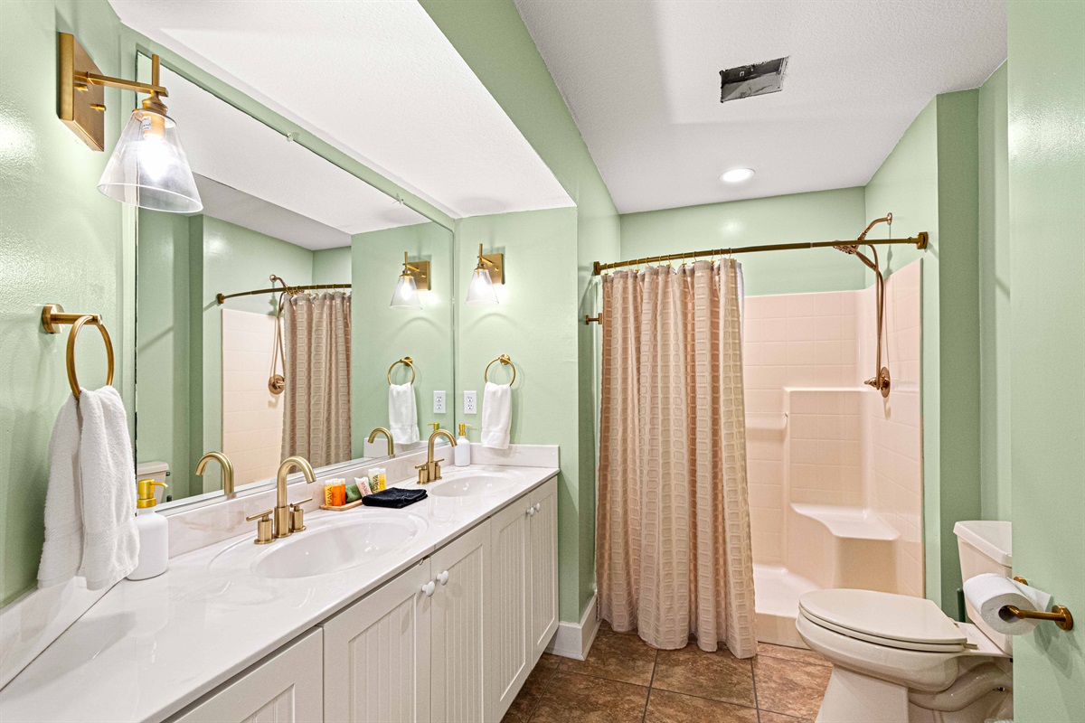 Ground floor Bathroom