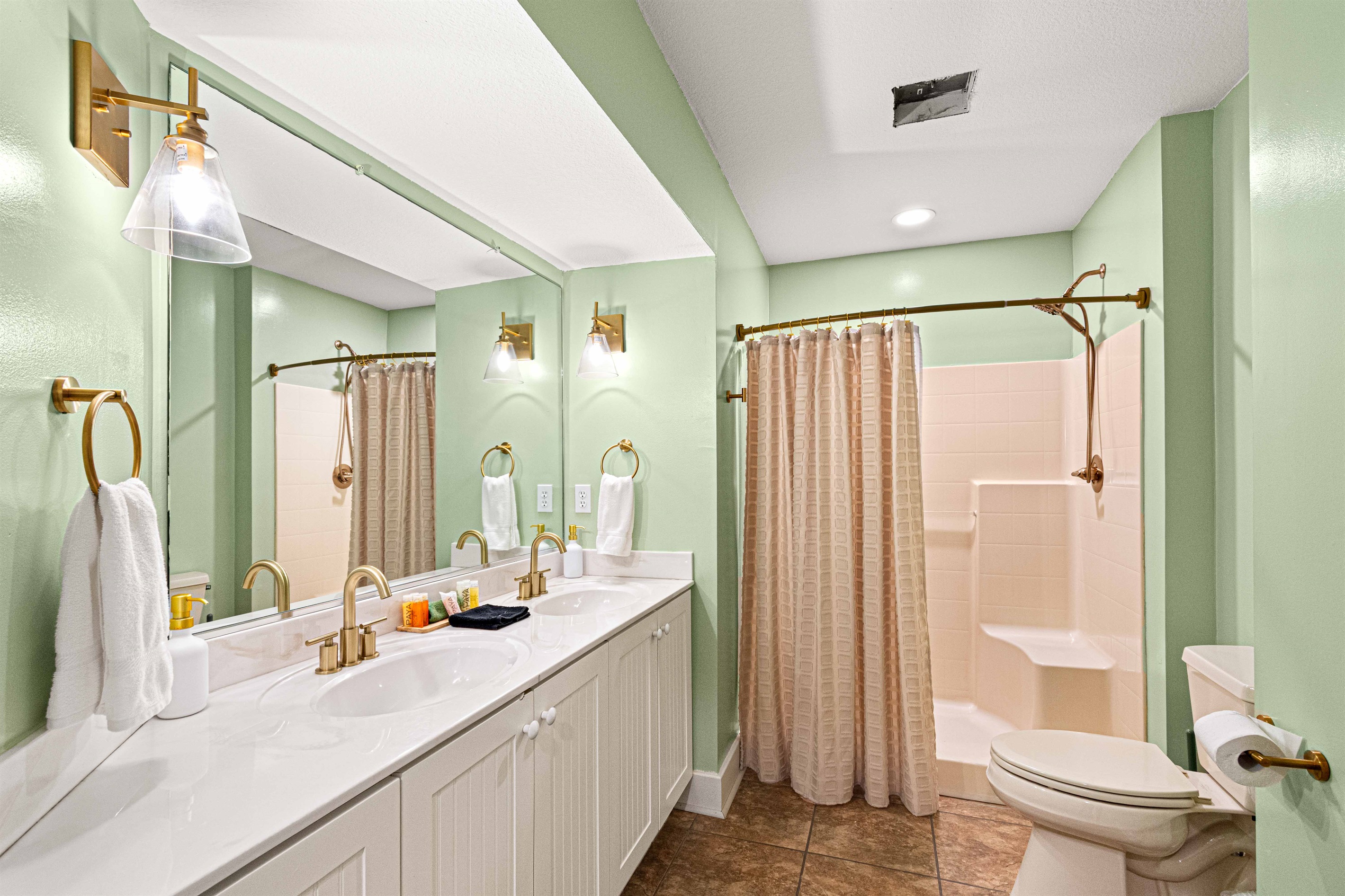 Ground floor Bathroom