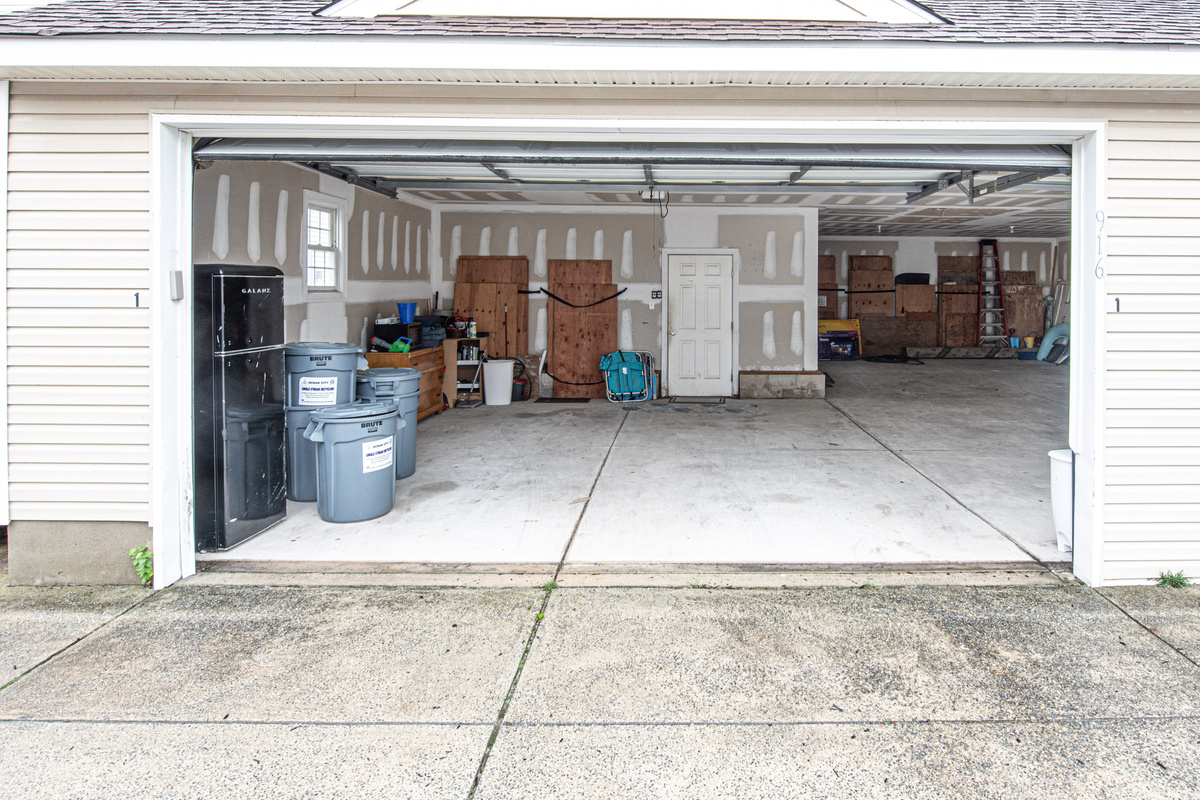 Garage Bay Interior