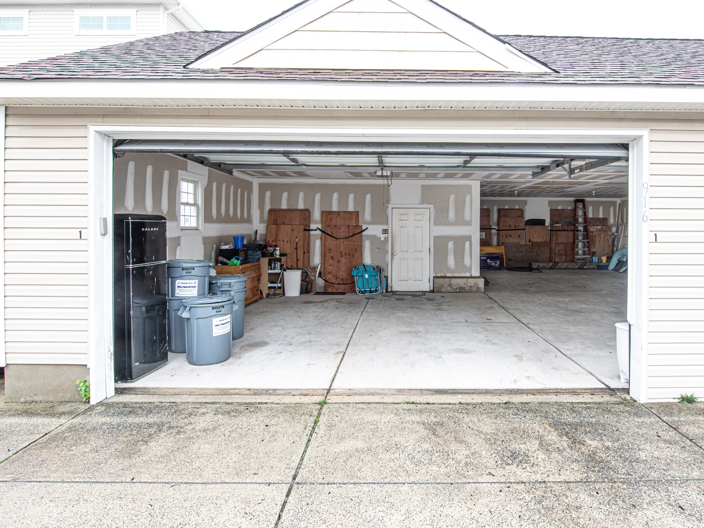 Garage Bay Interior