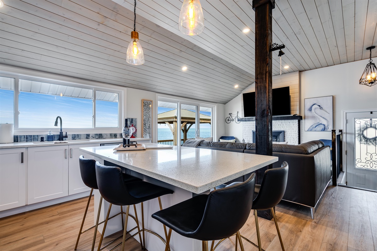 Dining room/ Kitchen