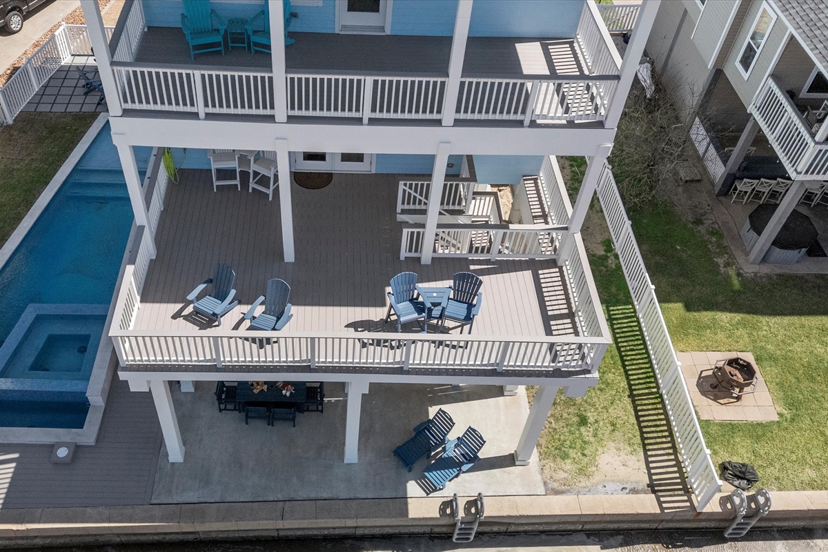a7718f3ce2f74eca86de54a4c725e2a7 Large | Beachhouse | Texas | TX | Vacation Homes | Galveston | Crystal Beach | Kokomo | Breezy Days | Beachfront Elegance | Sunrise Serenity | Southern Sands Property Management, LLC