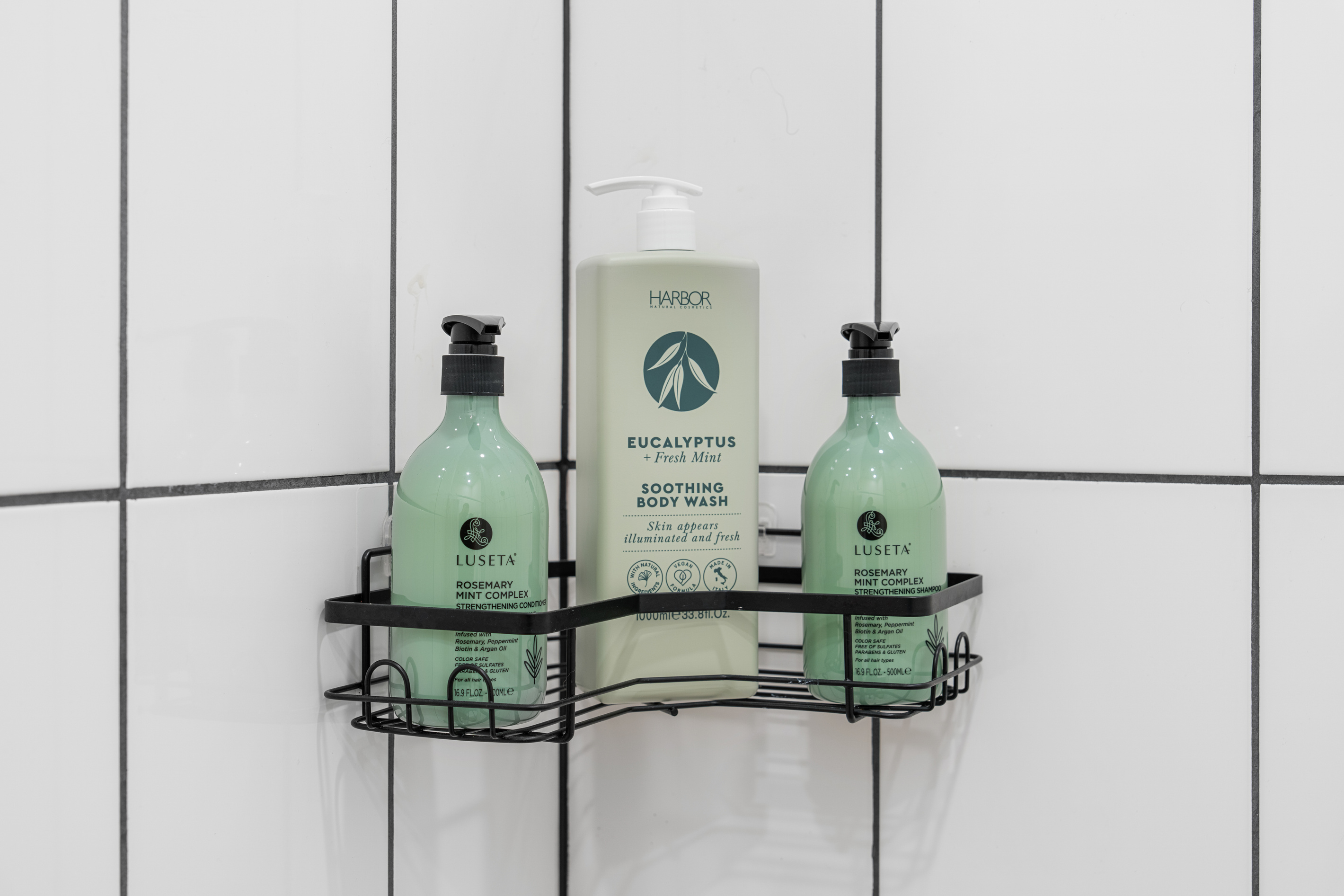 Rosemary mint and eucalyptus waiting in the shower, so there is no need to pack the big bottles. Little touches like these let you arrive light, wash off the road, and start your stay feeling completely looked after.