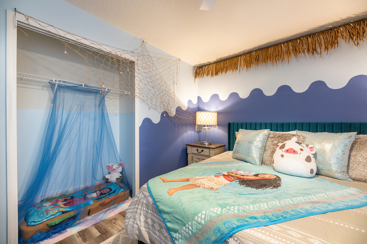 Master Suite 3 with King and Kids Bed