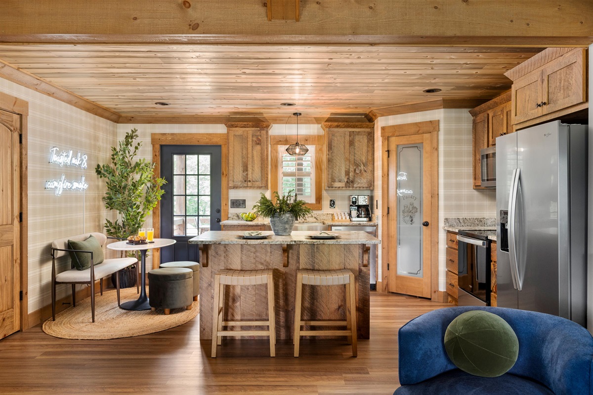 A chef&rsquo;s kitchen with a mountain soul, where modern design meets warm, natural textures.
