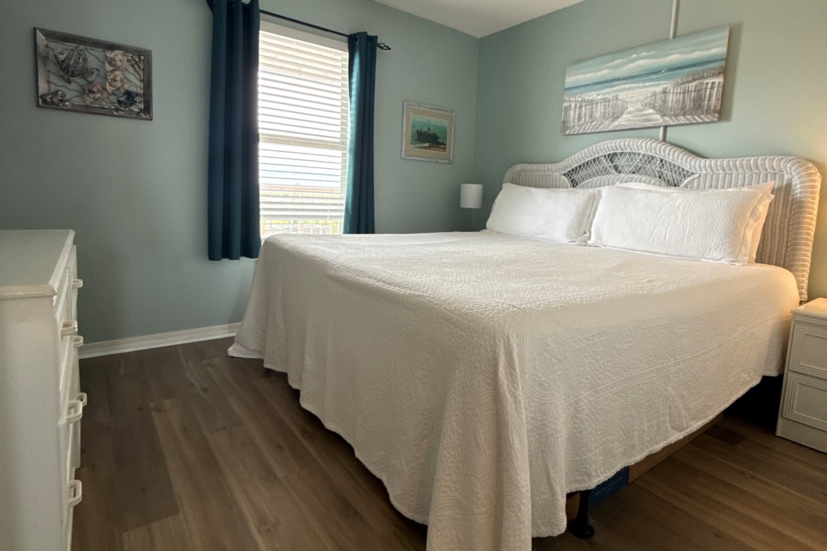 King size bed