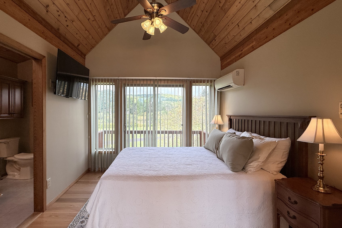 Bedroom 3 (upstairs)