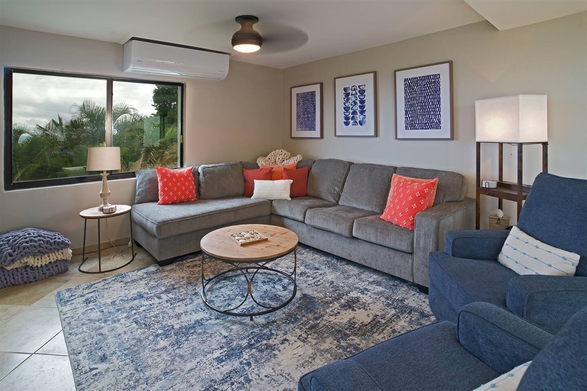 Cozy and stylish living space, ideal for relaxing after a day of exploring. Here you will find plenty of kids toys and books to keep kids of all ages entertained, from babies, toddlers, and older!