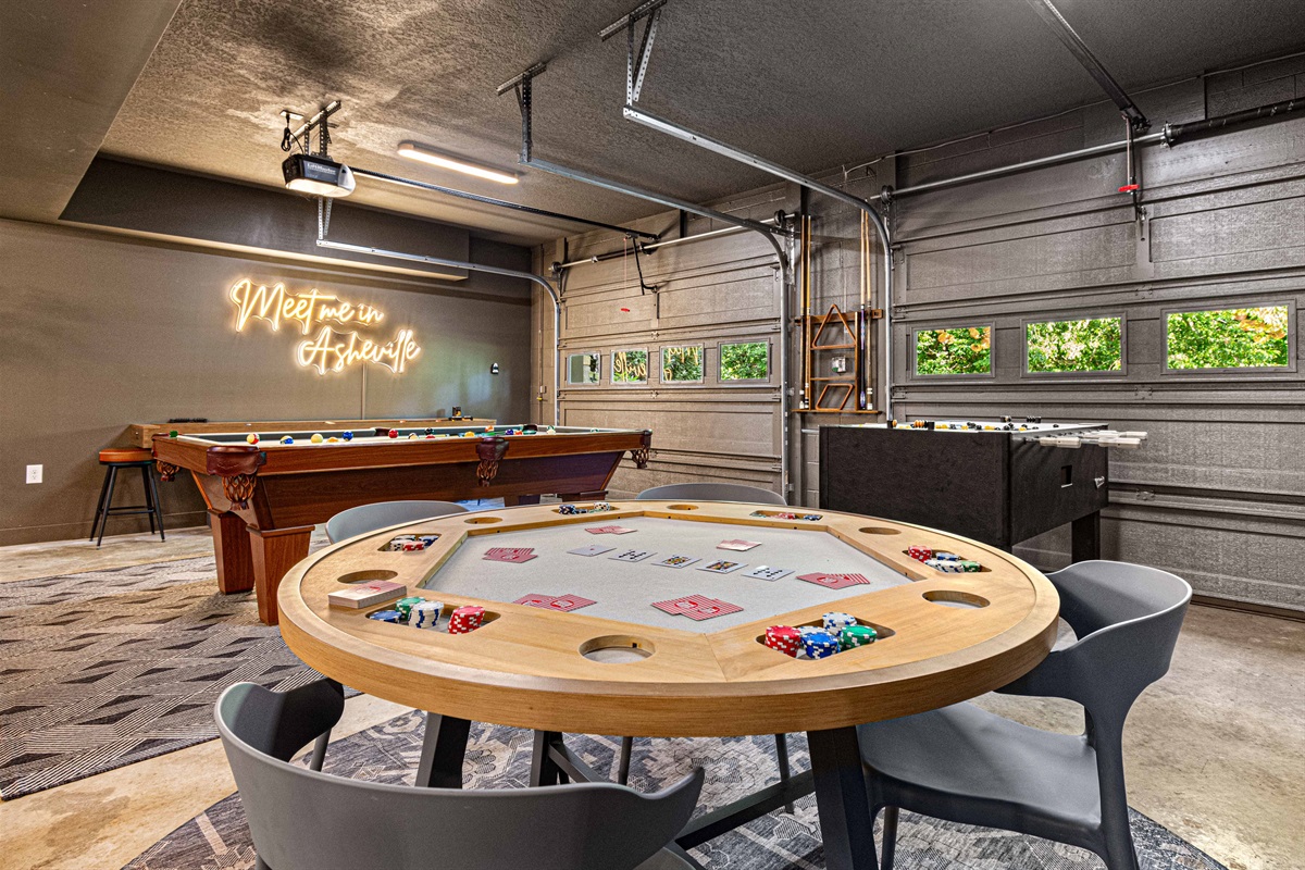 Shuffle up and deal — the poker table is ready for family game night or a friendly tournament. Chess, checkers and more can be played on this reversible table top.