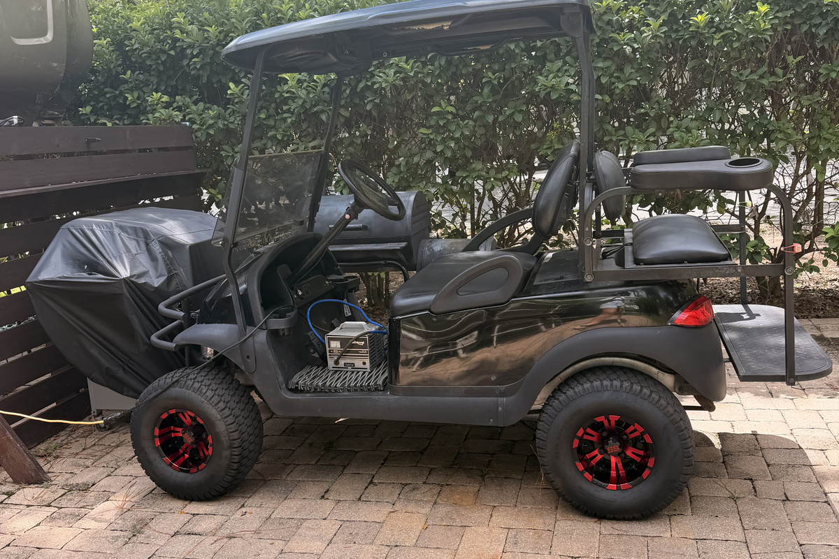 Golf cart included