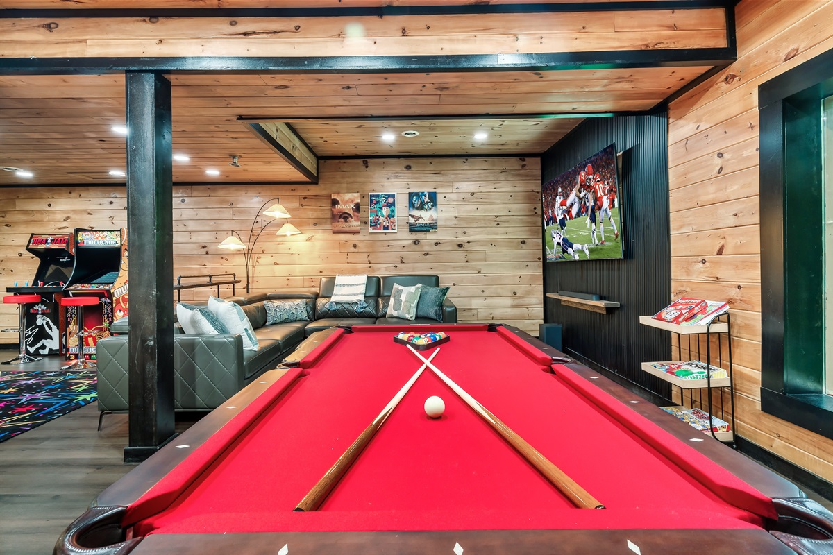Get together and Play Pool , with this brand new Luxury Slate Table