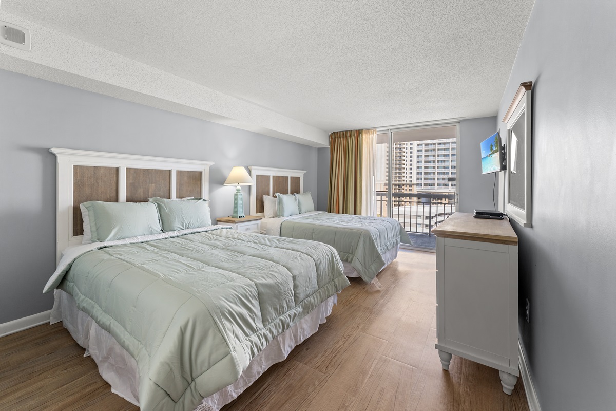 Large 2nd Bedroom with 2 queen beds